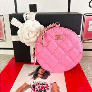 ๐Chanel Caviar Quilted Round Clip On Coin Purse Pink๐